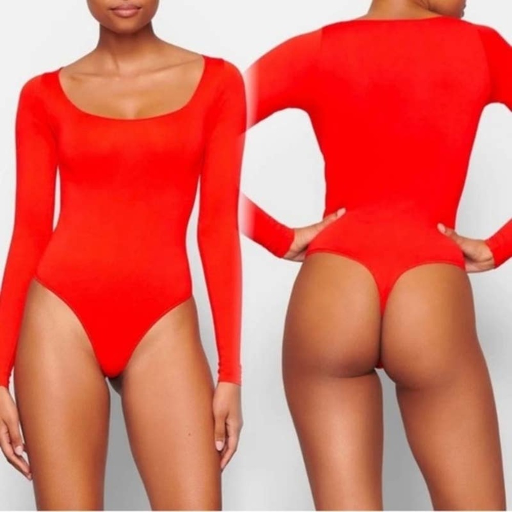 NWT  Skims Jelly Sheer Long Sleeve Scoop Neck Thong Bodysuit In Poppy Size 2X